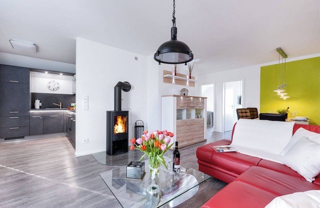 Apartment 'Kapitän James Cook Olpenitz' with Sea View, Private Terrace and Wi-Fi