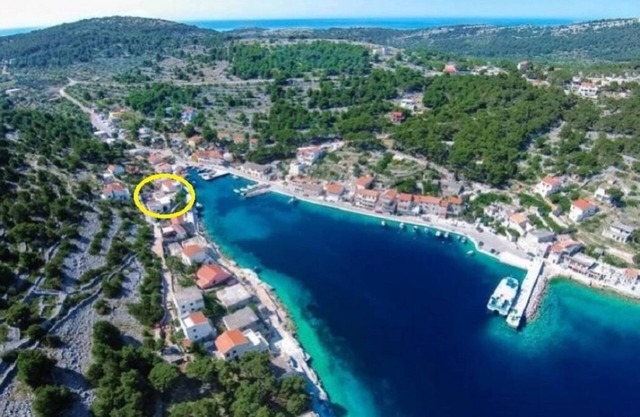 Apartment Katija - close to the sea: - Cove Muna (Island Zirje), Riviera Sibenik, Croatia