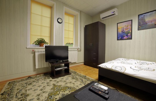 Apartment Komsomolskaya 15
