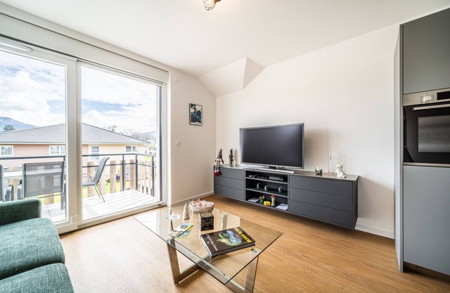 Apartment 'La Crète De Marcellaz' with Balcony and Wi-Fi