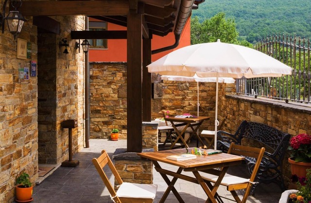 Apartment 'La Alcoba' with Mountain View, Shared Pool and Wi-Fi