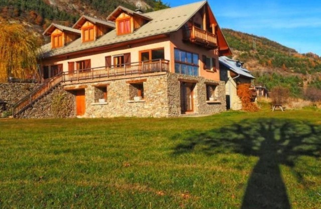 Apartment La Ferme des Ecrins by Interhome