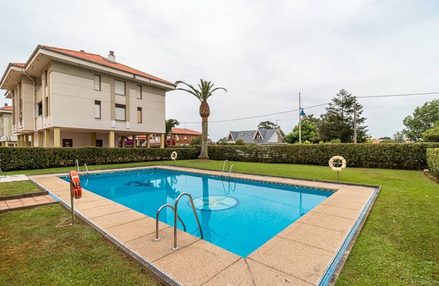 Apartment 'La Ribera' with Mountain Views, Shared Pool and Wi-Fi