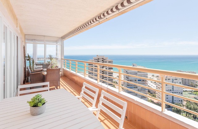 Apartment 'Leo Playa De San Juan' with Sea View, Wi-Fi and Air Conditioning