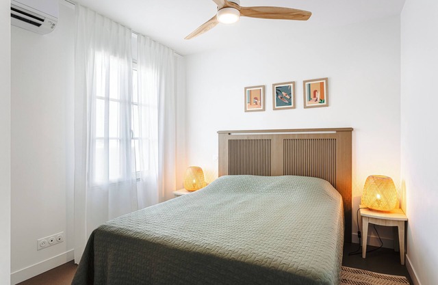 Apartment 'Les Iles, T2 Vue Mer' with Sea View, Private Terrace and Wi-Fi