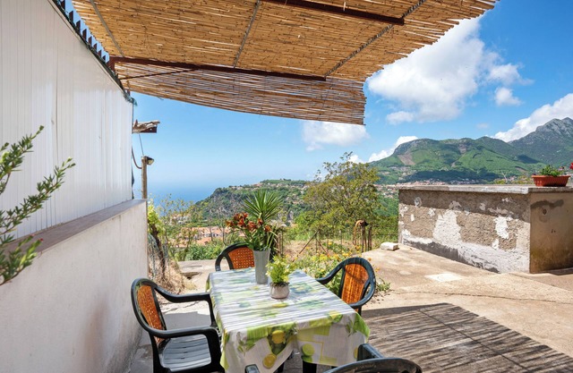 Apartment 'Licia' with Sea View, Shared Terrace and Wi-Fi