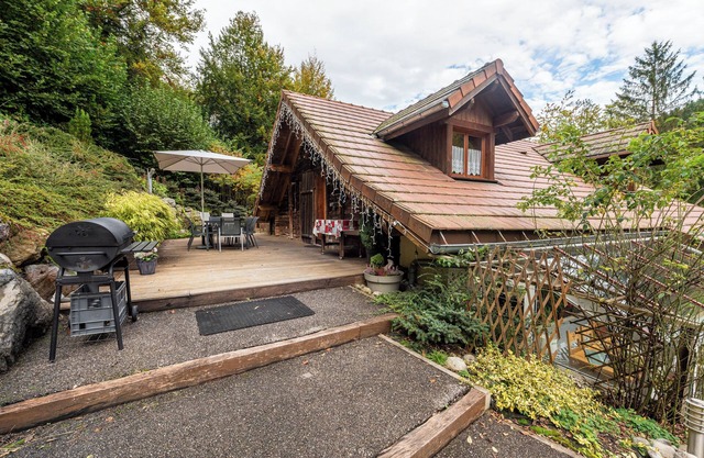 Apartment 'Locdecharme' with Mountain View, Private Terrace and Wi-Fi