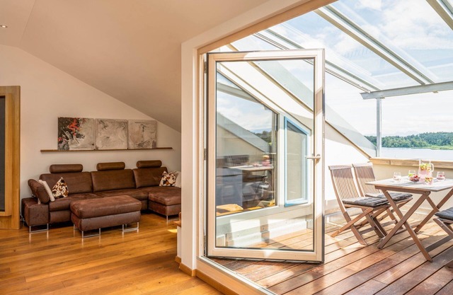 Apartment "Loft 7" with Lake View, Shared Garden & Wi-Fi
