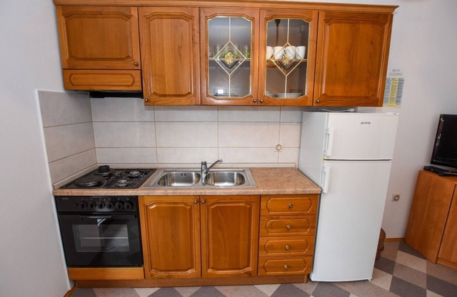 Apartment Luce - family friendly & parking: A2(4) - Pag, Island Pag, Croatia