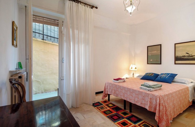 Apartment 'Lulu' with Private Terrace, Wi-Fi and Air Conditioning
