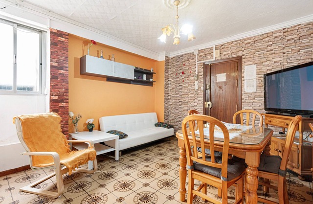 Apartment 'Lulu' with Wi-Fi & A/C