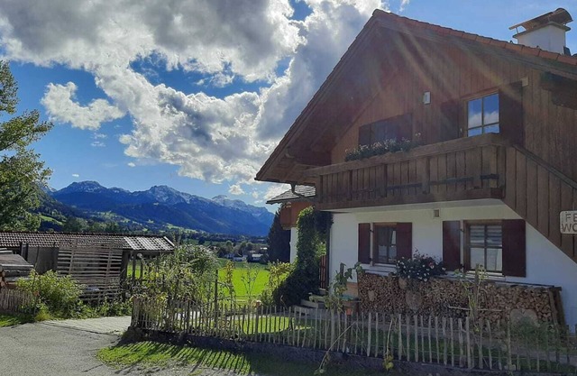 Apartment "Mair - Sonnaufgang" with Mountain View, Shared Terrace & Wi-Fi