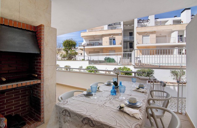 Apartment "Maré Cheia SL015" with Shared Pool & Wi-Fi