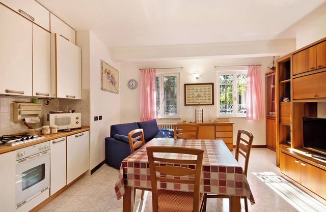 Apartment "Maremonti" with Balcony