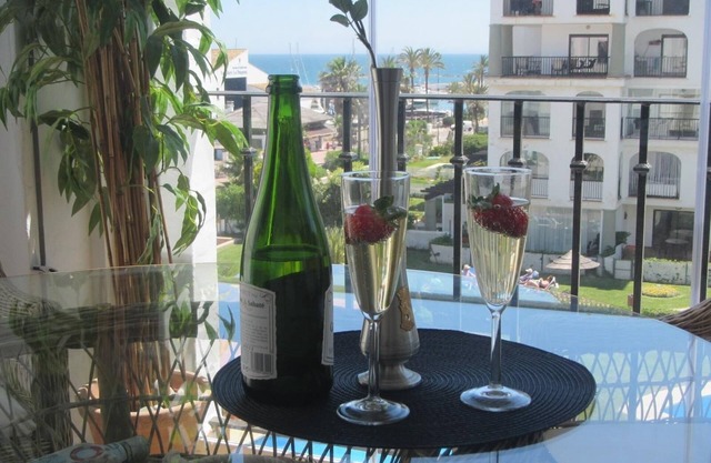 Apartment "Marina La Duquesa Beach Resort" with Sea View, Pool, Terrace & Garden