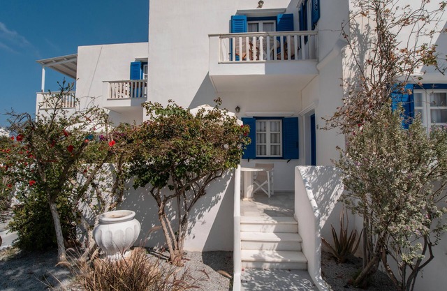 Apartment 'Maroulis Studios - Studio 2' with Private Garden, Wi-Fi and Air Conditioning