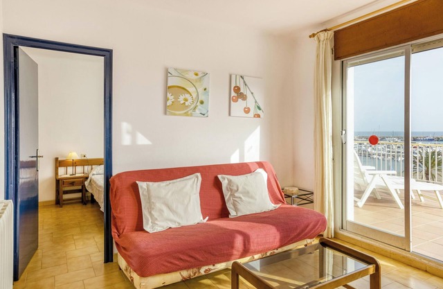 Apartment 'Mediterranean View 3-1' close to the Beach with Terrace & Wi-Fi