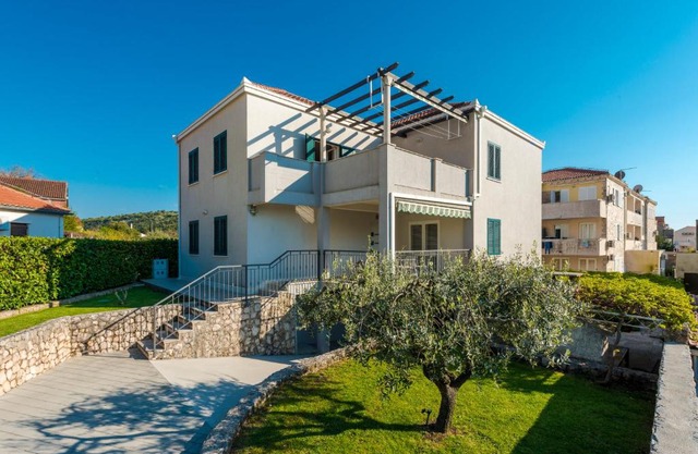 Apartment Miljas