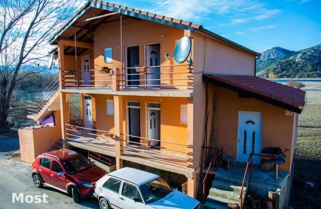Apartment Most Suite with lake vie 4 (four)