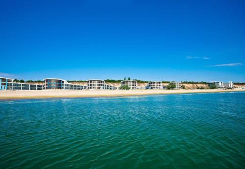 Apartment near the sea