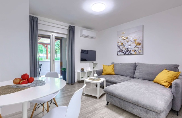 Apartment Nikola by Interhome