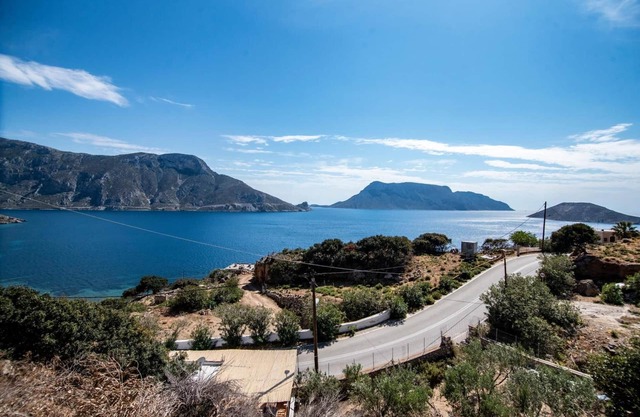 Apartment 'Nik Psaras House' with Sea View, Wi-Fi and Air Conditioning