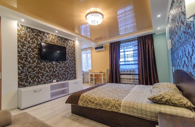 Apartment on Nakhimova Ave 103 (2)