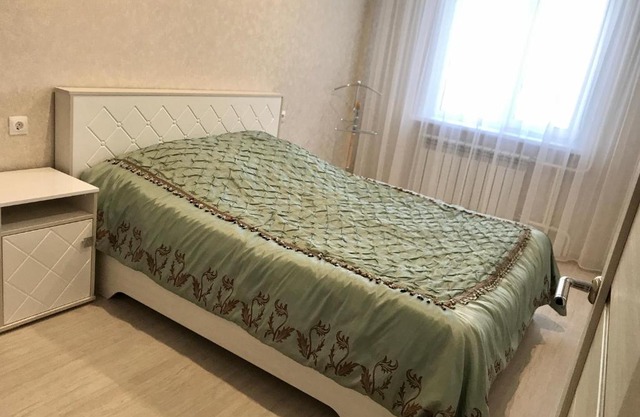 Apartment on Traktoristov 5