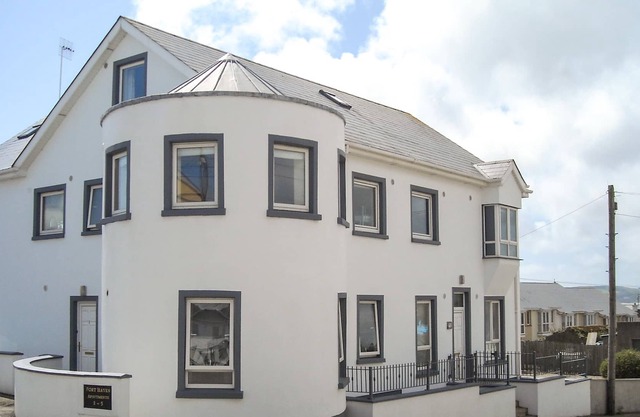 APARTMENT ONE, pet friendly in Duncannon, County Wexford