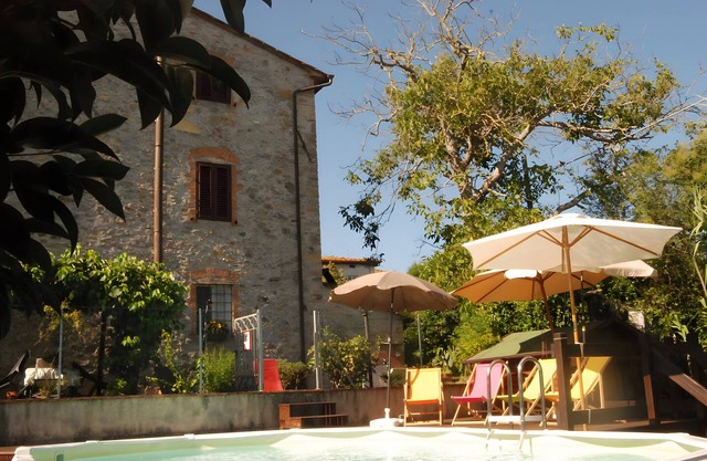 Apartment 'Piano Terra' with Shared Pool, Wi-Fi and Air Conditioning