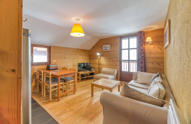 Apartment 'Regain 7' with Mountain View and Balcony