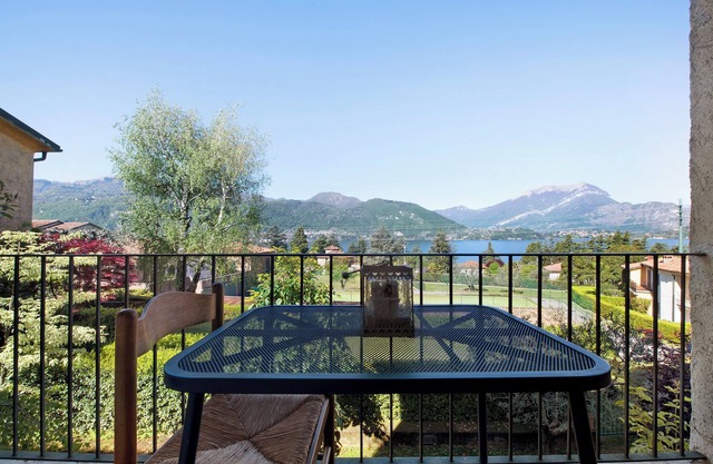 Apartment Residence I Prati di Giussana with Lake & Mountain View, Pool, Garden, Terrace & Wi-Fi