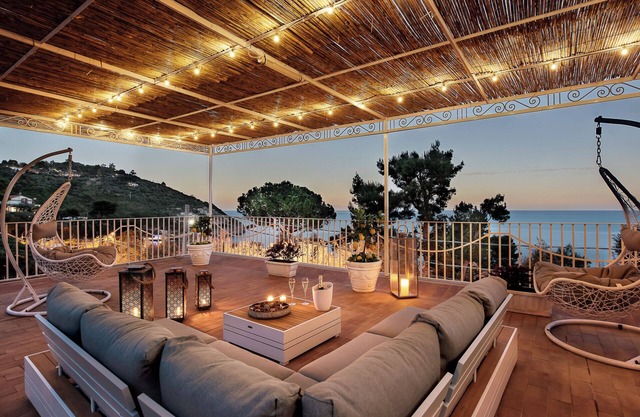 Apartment 'Rooftopnerano - Amazing Sea View' with Sea View, Wi-Fi and Air Conditioning