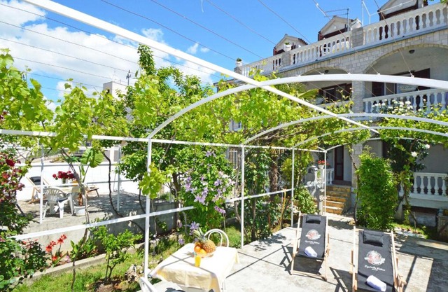 Apartment Ruža-3 by Interhome