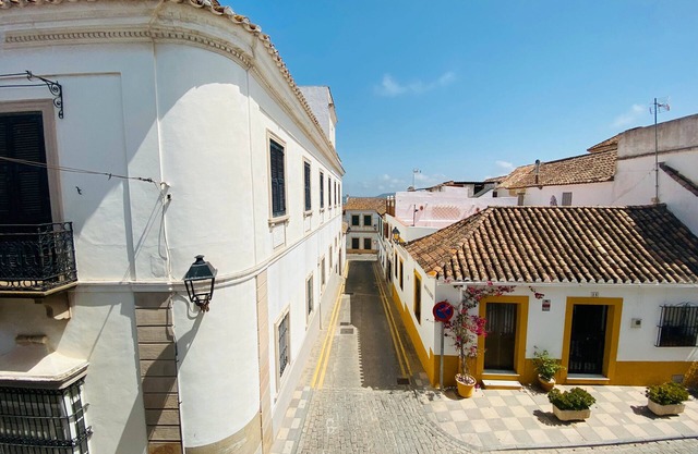 Apartment 'San Nicolás' with Balcony and Wi-Fi