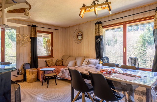 Apartment 'Sao Tomé' with Lake View, Private Terrace and Wi-Fi