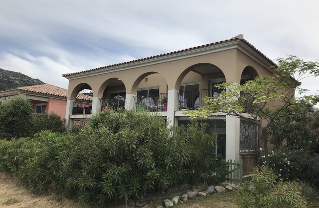 Apartment, sea view, large terrace, sleeps 5