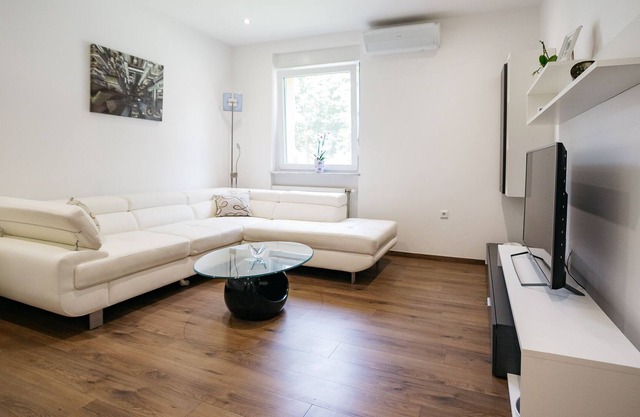 Apartment Šentvid #2 with free parking & AC