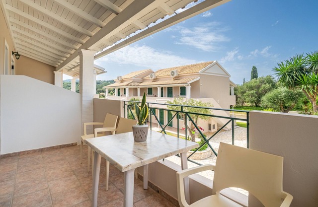 Apartment 'Standard Family 17' with Sea View, Wi-Fi and Air Conditioning