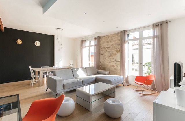 Apartment T3 air conditioned and bright