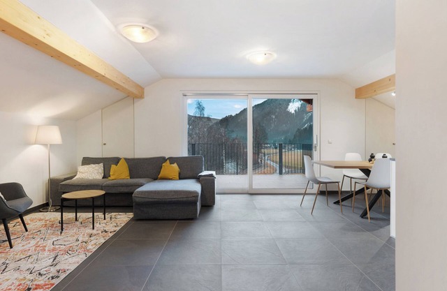 Apartment 'Talferblick' with Mountain View, Private Terrace and Wi-Fi