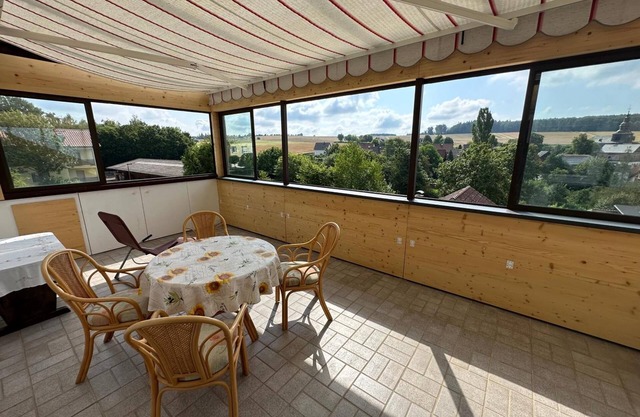 Apartment 'Taunusnest' with Private Terrace, Wi-Fi and Air Conditioning