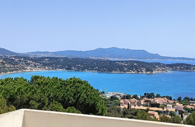 APARTMENT + TERRACE WITH PANORAMIC SEA VIEW
