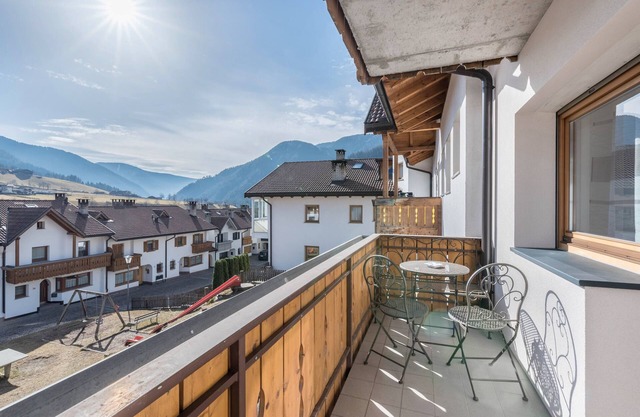 Apartment "Trojer 2" with Mountain View, Whirlpool & Wi-Fi