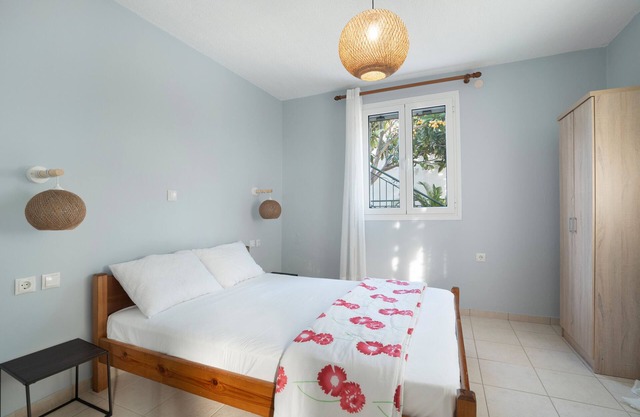 Apartment 'Two-Bedroom' with Shared Garden, Wi-Fi and Air Conditioning