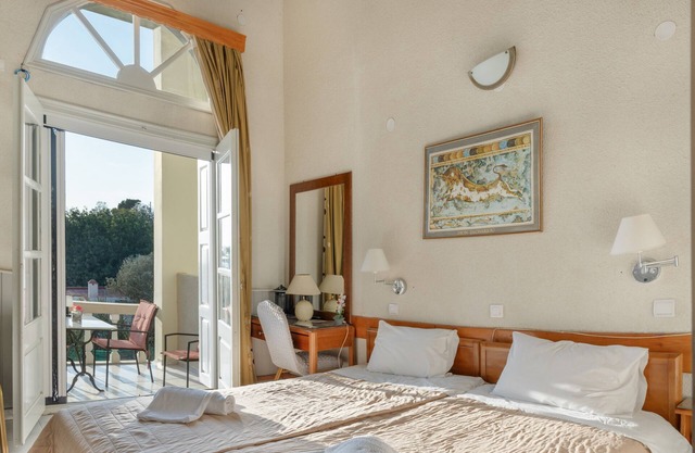 Apartment 'Two-Bedroom No 6' with Sea View, Wi-Fi and Air Conditioning