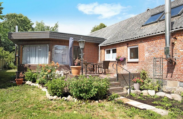 Apartment 'Urlaub An Der Ostsee ' with Shared Pool, Private Terrace and Wi-Fi