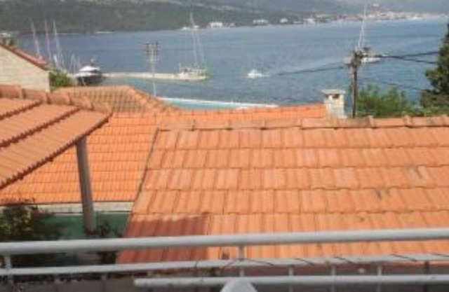 Apartment Vedro - 50 m from sea: 2 - Purple(2+1) - Korcula, Island Korcula, Croatia