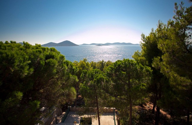 Apartment Vrgada by the sea
