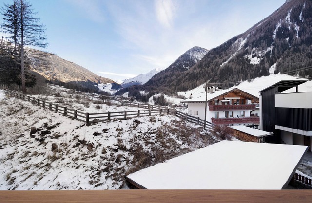 Apartment 'Waldheim Apt 12 13' with Mountain View, Shared Garden and Wi-Fi